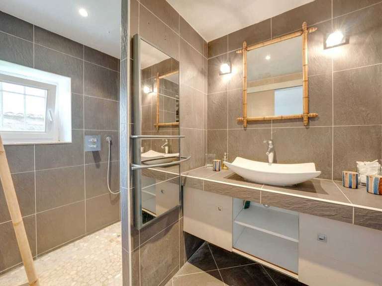 Villa Lauris - 4 chambres - 190m²