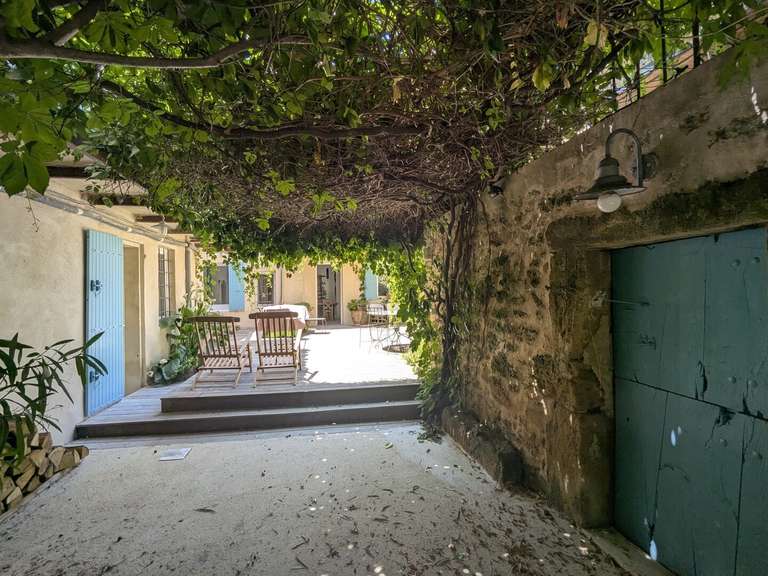 Villa Lauris - 4 chambres - 190m²