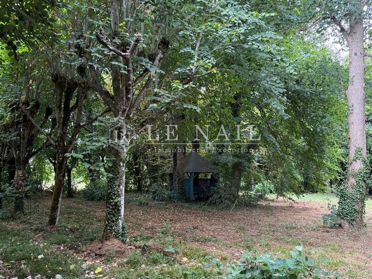 Castle Laval - 9 bedrooms - 580m²