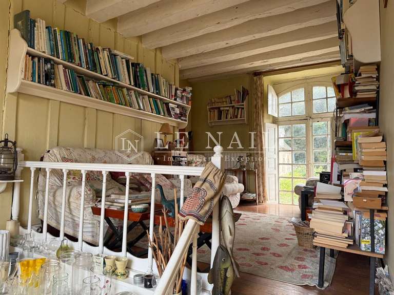 Castle Laval - 9 bedrooms - 580m²