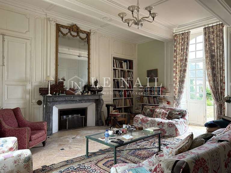 Castle Laval - 9 bedrooms - 580m²