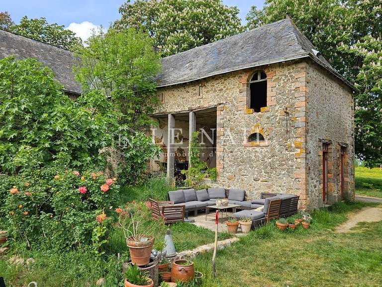 Château Laval - 4 chambres - 320m²