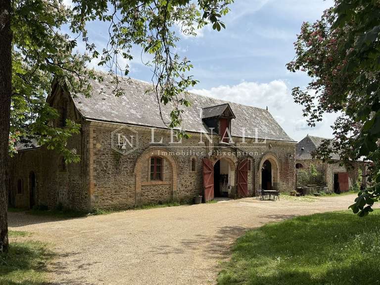 Château Laval - 4 chambres - 320m²