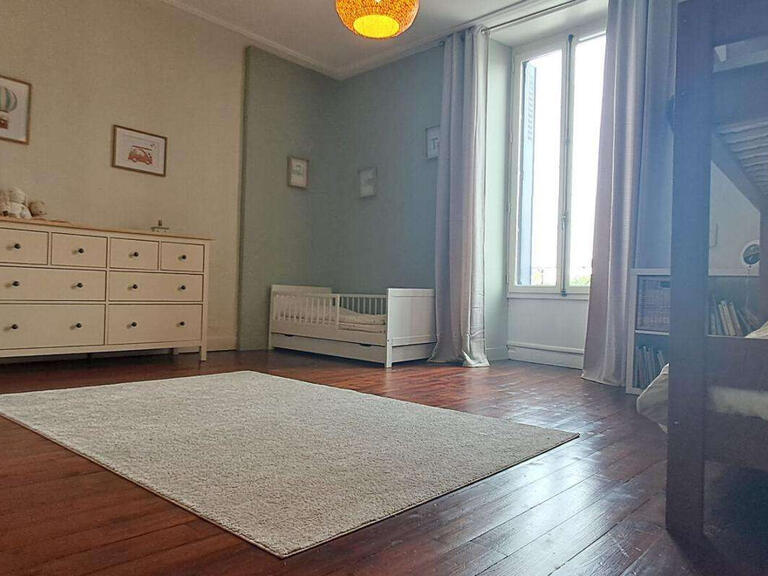 Maison Laval - 6 chambres