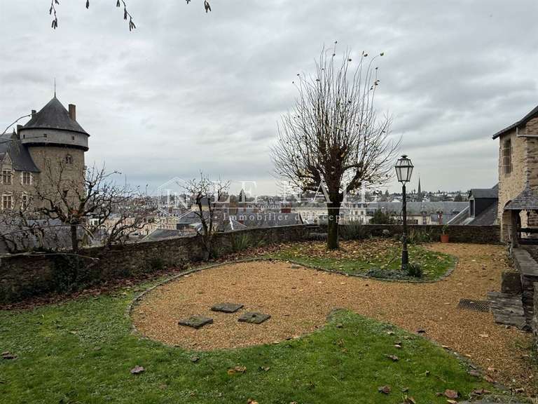 Maison Laval - 4 chambres - 205m²