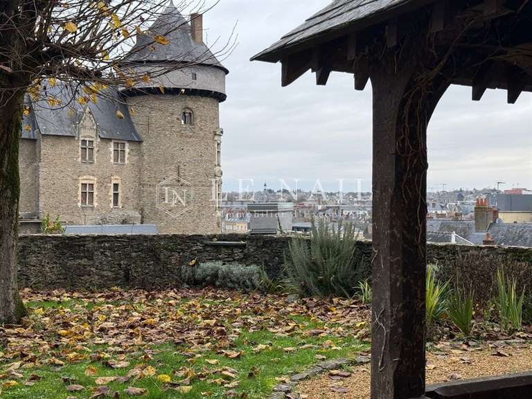 Maison Laval - 4 chambres - 205m²