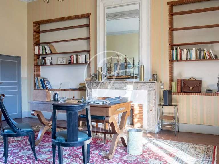 Château Lavaur - 19 chambres - 836m²