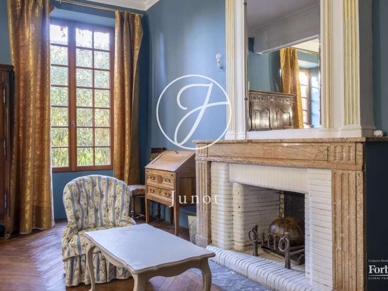 Château Lavaur - 19 chambres - 836m²