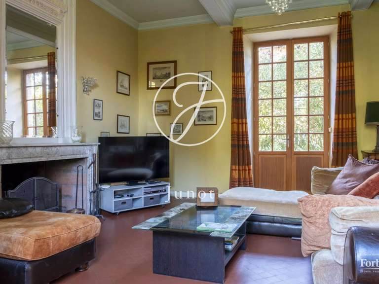 Château Lavaur - 19 chambres - 836m²
