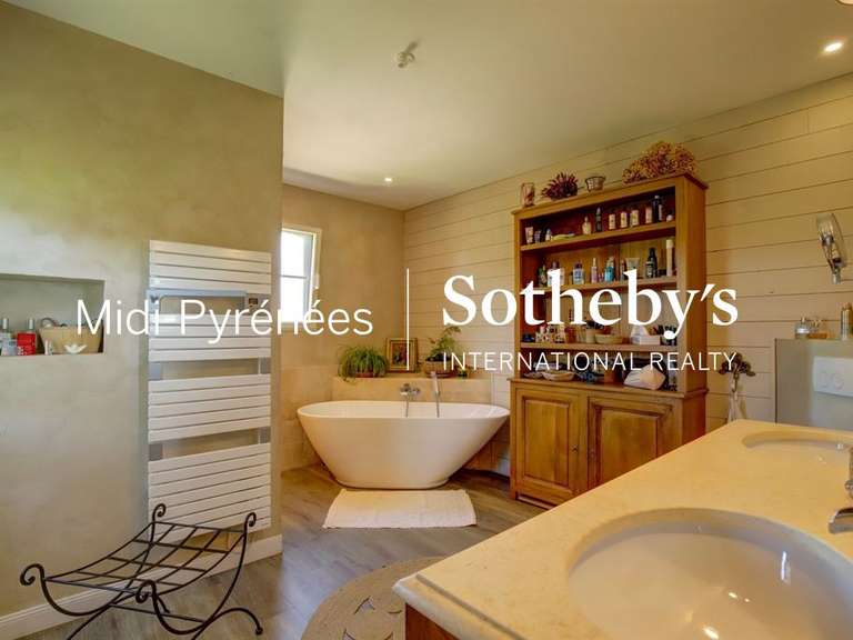 Maison Lavaur - 4 chambres - 228m²