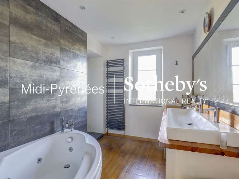 Maison Lavaur - 7 chambres - 356m²