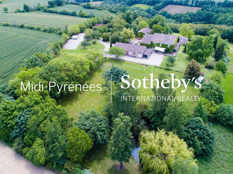 Maison Lavaur - 19 chambres - 1130m²