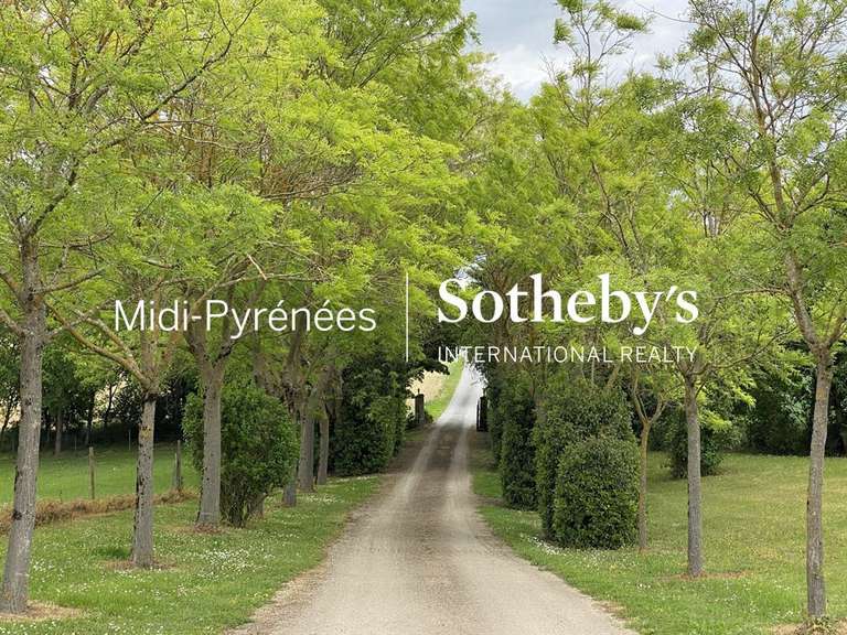 Maison Lavaur - 19 chambres - 1130m²