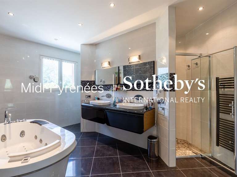 Maison Lavaur - 4 chambres - 408m²