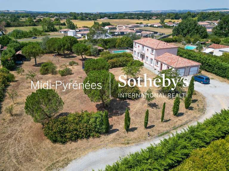 Maison Lavaur - 5 chambres - 230m²
