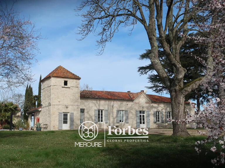 Propriété Layrac - 7 chambres - 643m²