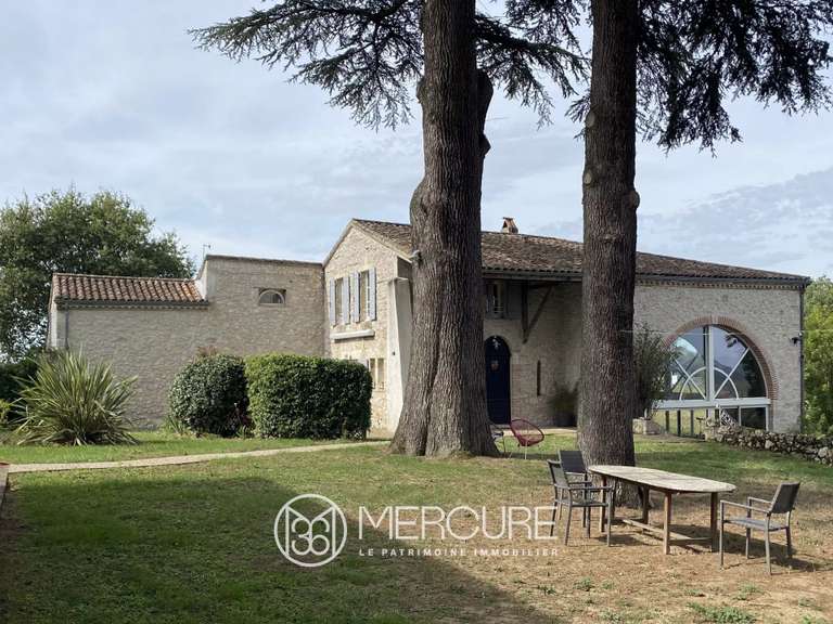 Propriété Layrac - 7 chambres - 643m²