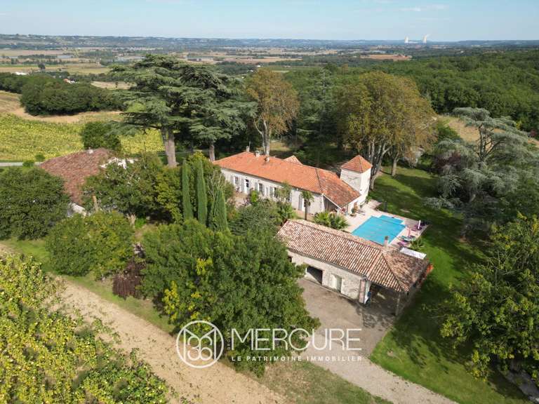 Propriété Layrac - 7 chambres - 643m²