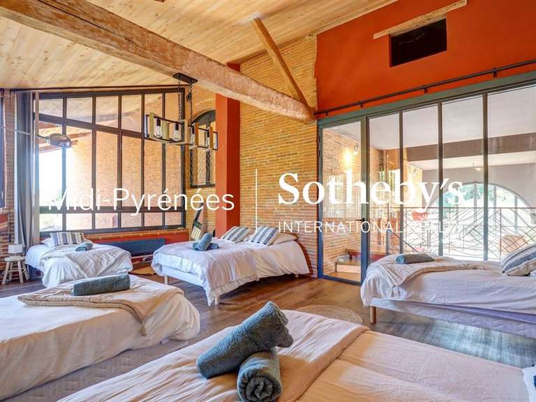 Maison Layrac-sur-Tarn - 6 chambres - 560m²