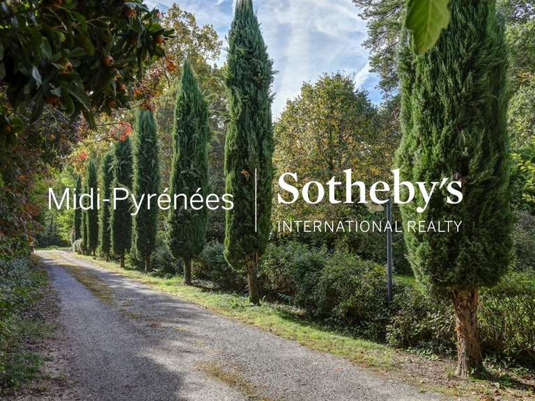 Maison Layrac-sur-Tarn - 6 chambres - 560m²