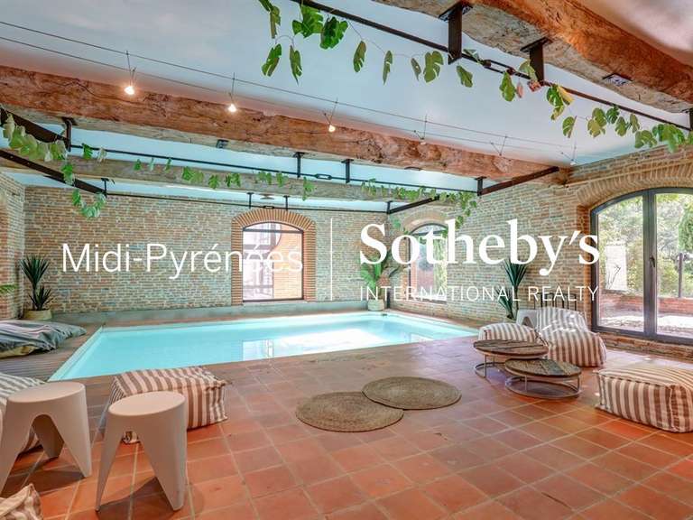 Maison Layrac-sur-Tarn - 6 chambres - 560m²