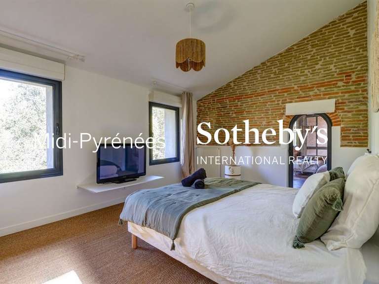 Maison Layrac-sur-Tarn - 6 chambres - 560m²