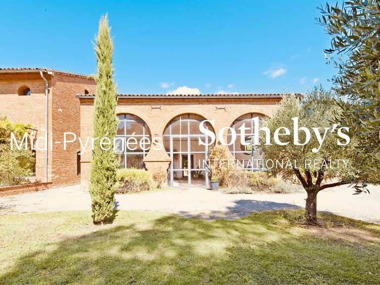 Maison Layrac-sur-Tarn - 6 chambres - 560m²