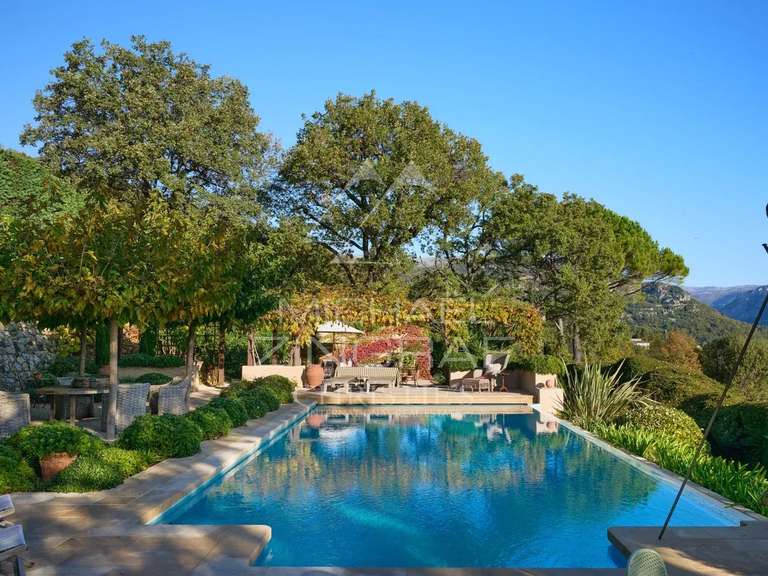 Maison Le Bar-sur-Loup - 4 chambres - 220m²