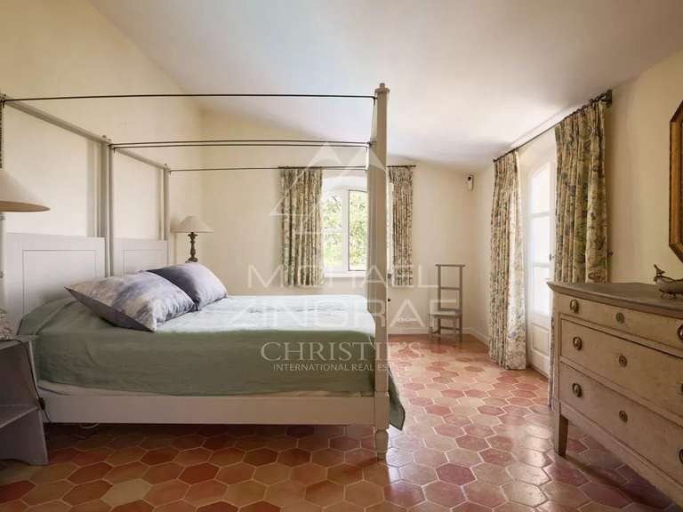 Maison Le Bar-sur-Loup - 4 chambres - 220m²