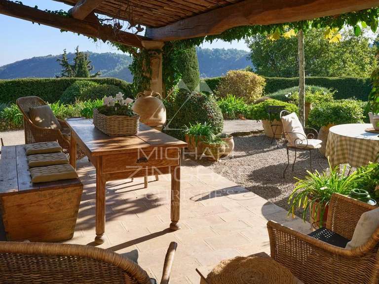 Maison Le Bar-sur-Loup - 4 chambres - 220m²