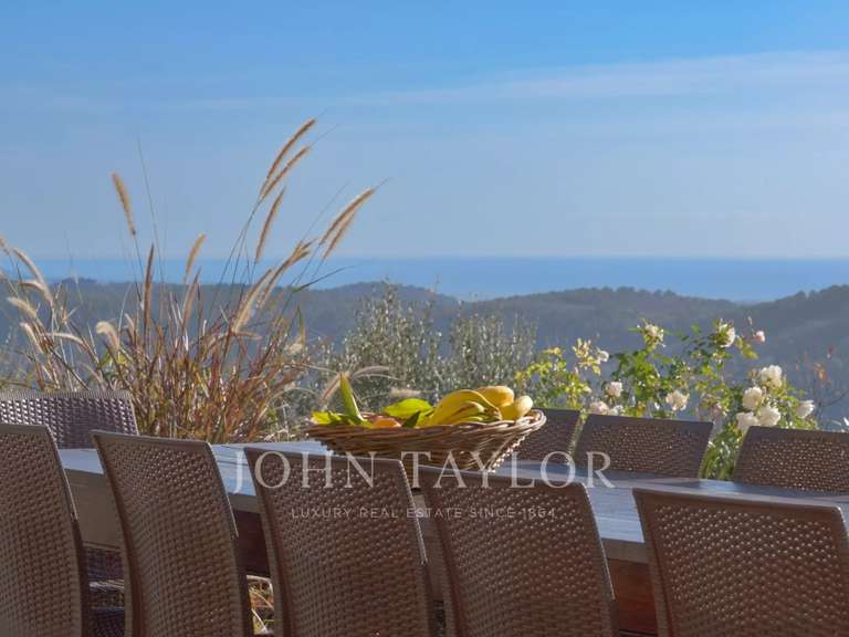 Maison Le Bar-sur-Loup - 10 chambres - 630m²