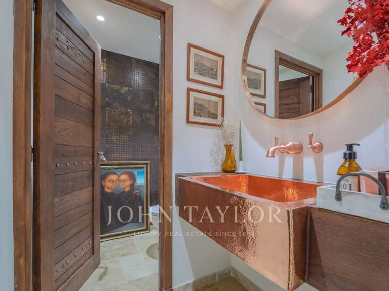 Maison Le Bar-sur-Loup - 10 chambres - 630m²