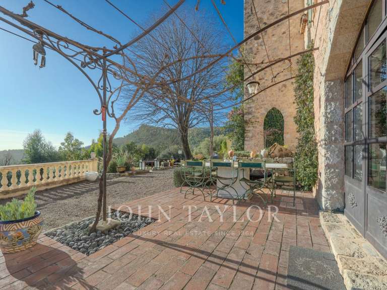 Maison Le Bar-sur-Loup - 10 chambres - 630m²