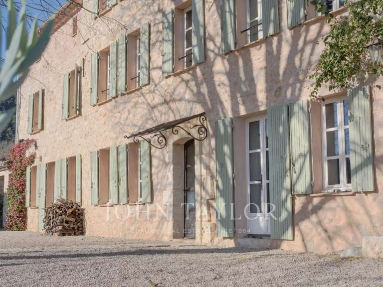 Maison Le Bar-sur-Loup - 10 chambres - 630m²