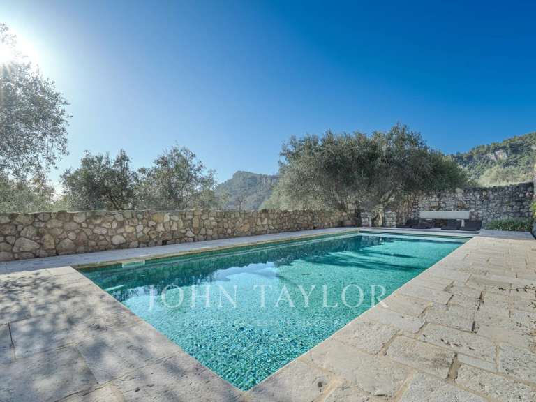 Maison Le Bar-sur-Loup - 10 chambres - 630m²