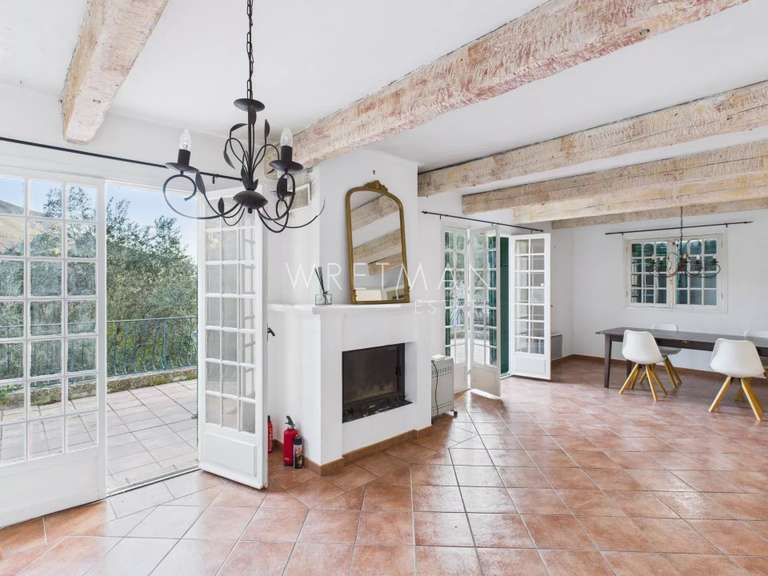 Maison Le Bar-sur-Loup - 3 chambres - 165m²