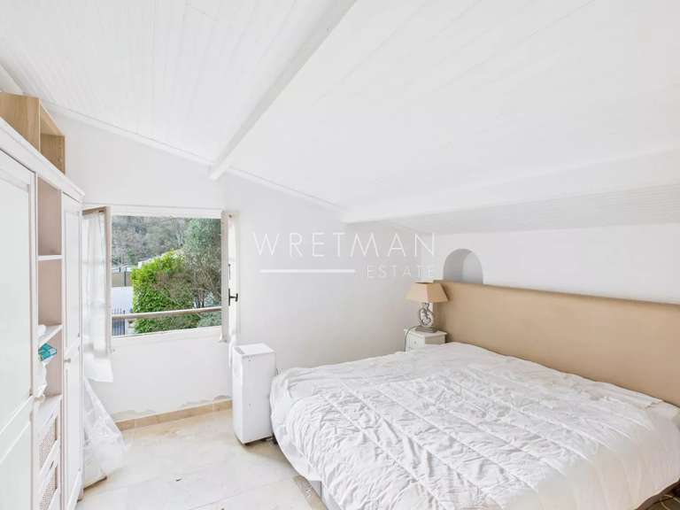 Maison Le Bar-sur-Loup - 3 chambres - 165m²