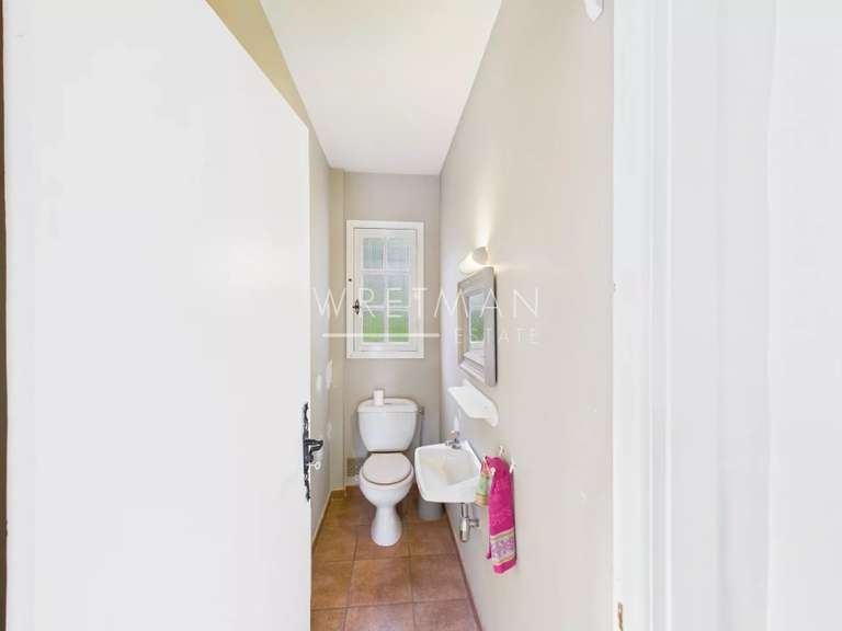 Maison Le Bar-sur-Loup - 3 chambres - 165m²