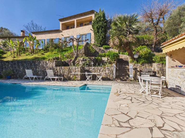 Maison Le Bar-sur-Loup - 4 chambres - 160m²