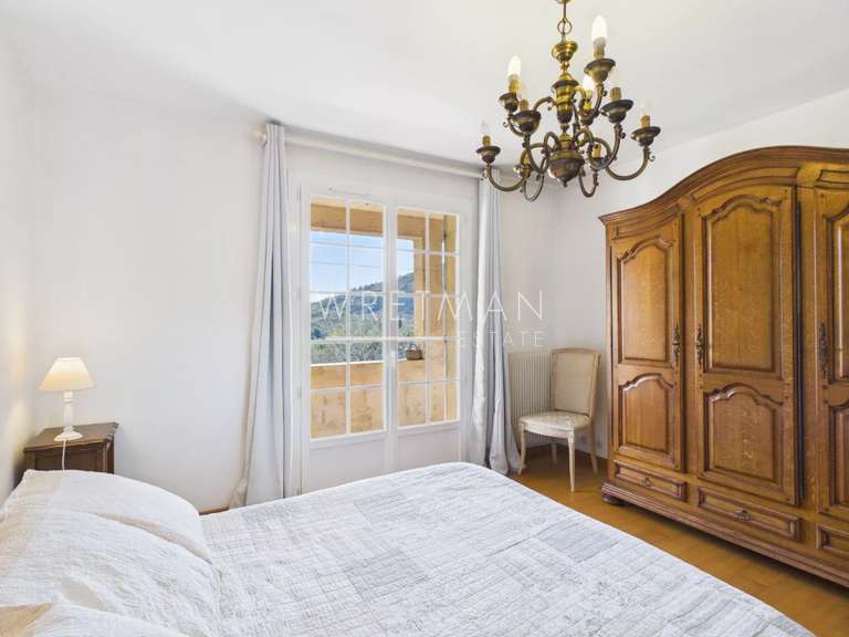 Maison Le Bar-sur-Loup - 4 chambres - 160m²