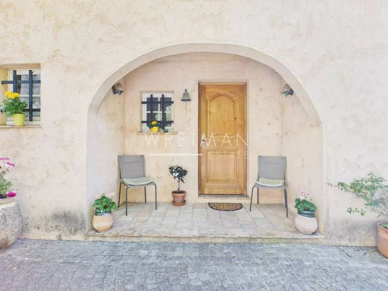 Maison Le Bar-sur-Loup - 4 chambres - 160m²