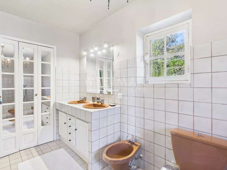 Maison Le Bar-sur-Loup - 4 chambres - 160m²