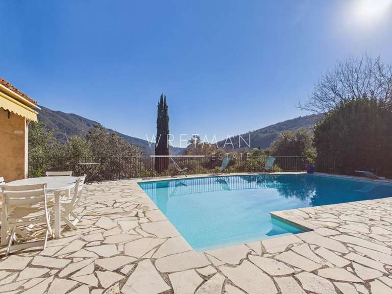 Maison Le Bar-sur-Loup - 4 chambres - 160m²