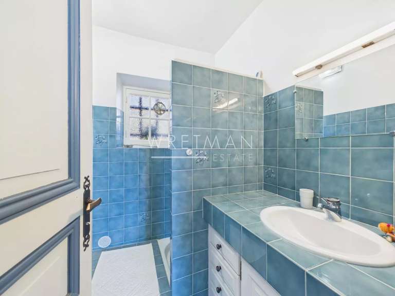 Maison Le Bar-sur-Loup - 4 chambres - 160m²