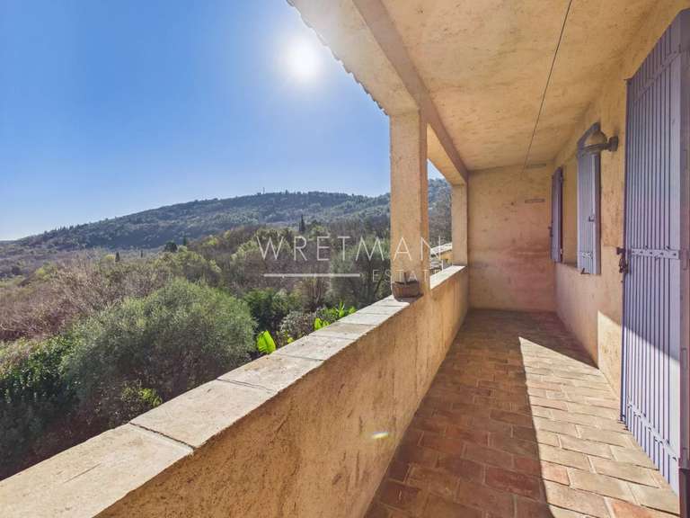 Maison Le Bar-sur-Loup - 4 chambres - 160m²