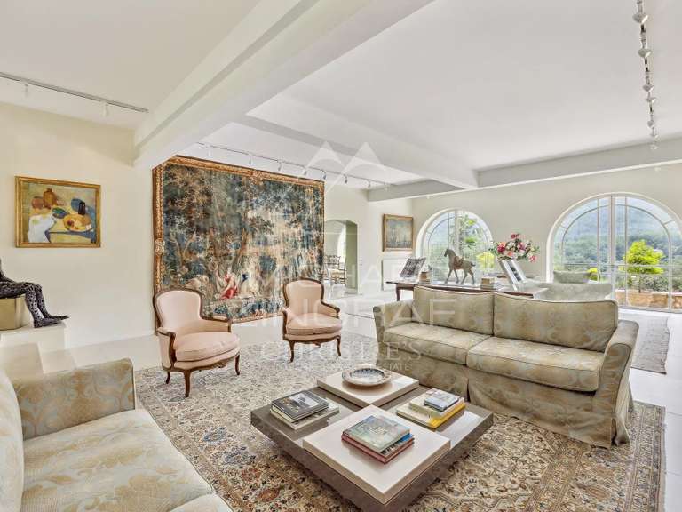 Maison Le Bar-sur-Loup - 6 chambres - 490m²