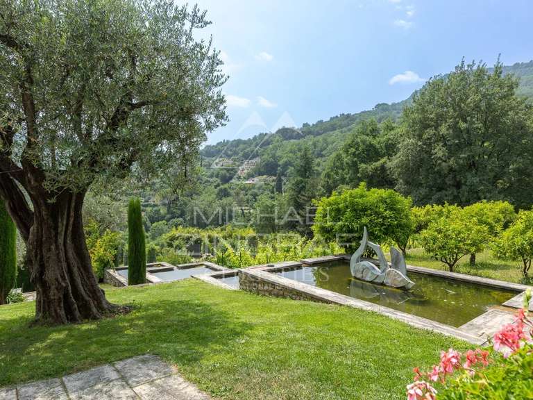 Maison Le Bar-sur-Loup - 6 chambres - 490m²