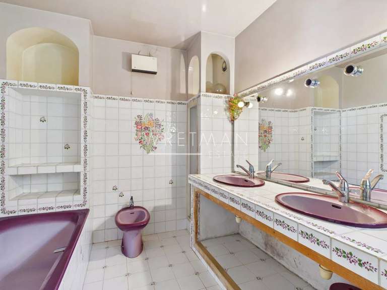 House Le Bar-sur-Loup - 3 bedrooms - 162m²