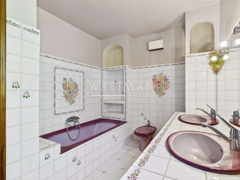 House Le Bar-sur-Loup - 3 bedrooms - 162m²