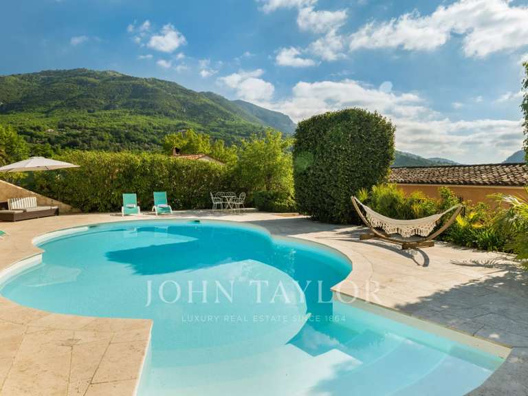 Maison Le Bar-sur-Loup - 5 chambres - 250m²